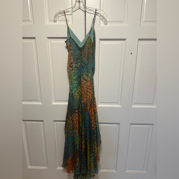 EUC BCBG MAX AZRIA Peacock pattern Hi-Low Dress 2006 Size 8 - Picture 4 of 16